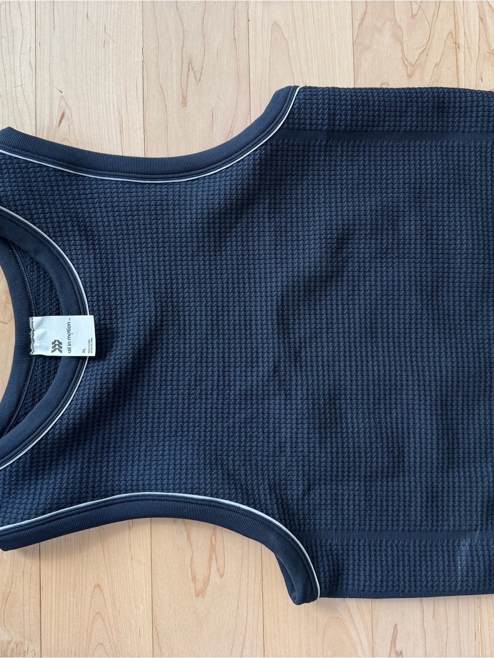 Women’s all in motion work out top